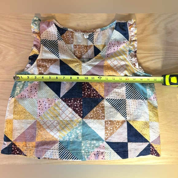 A.n.a Muticolor Patchwork Print Ruffle Trim V Neck Short Sleeve Blouse Size L - Picture 4 of 5